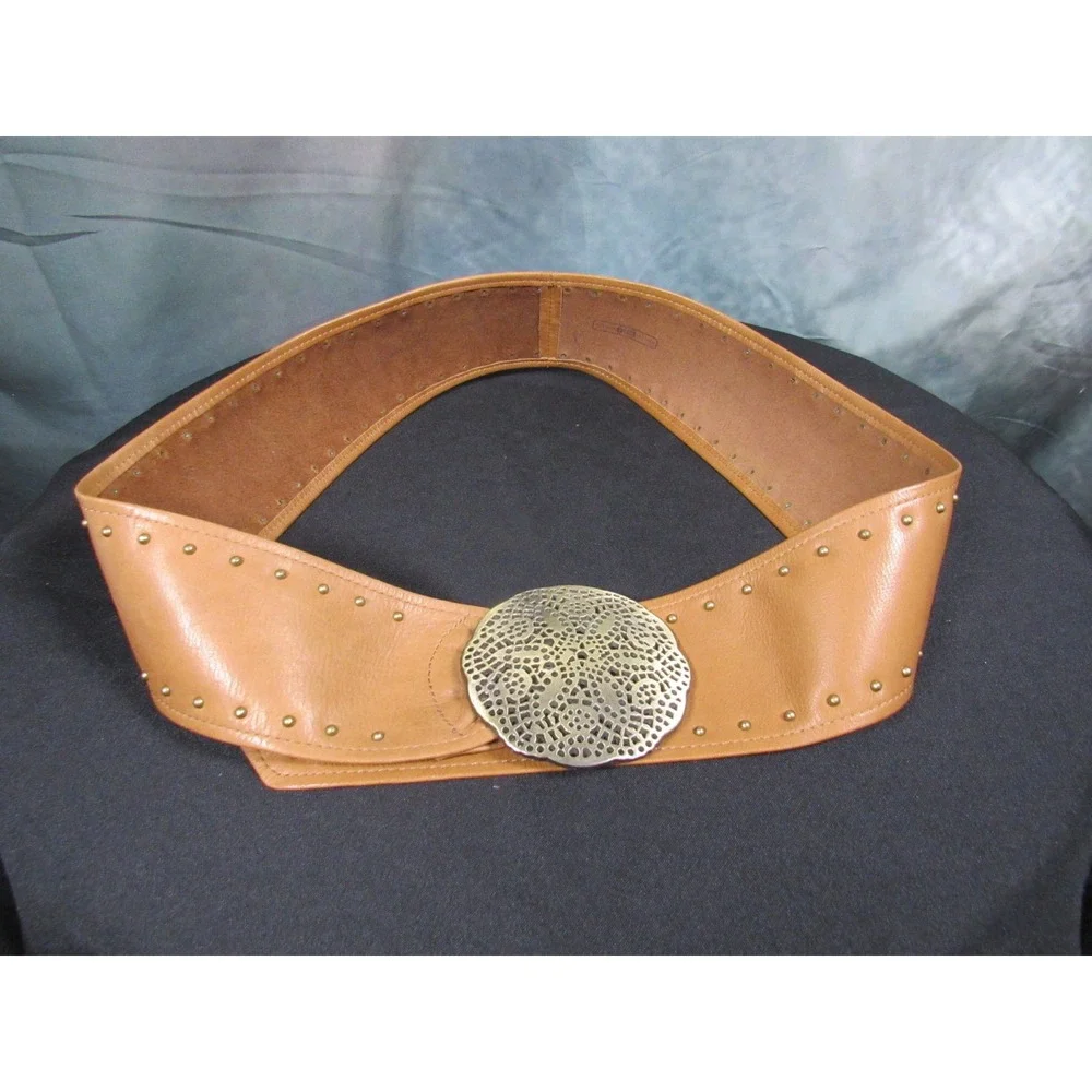 Fossil Womens Tan Leather Wide Medallion Buckle Studded Waist Belt Large